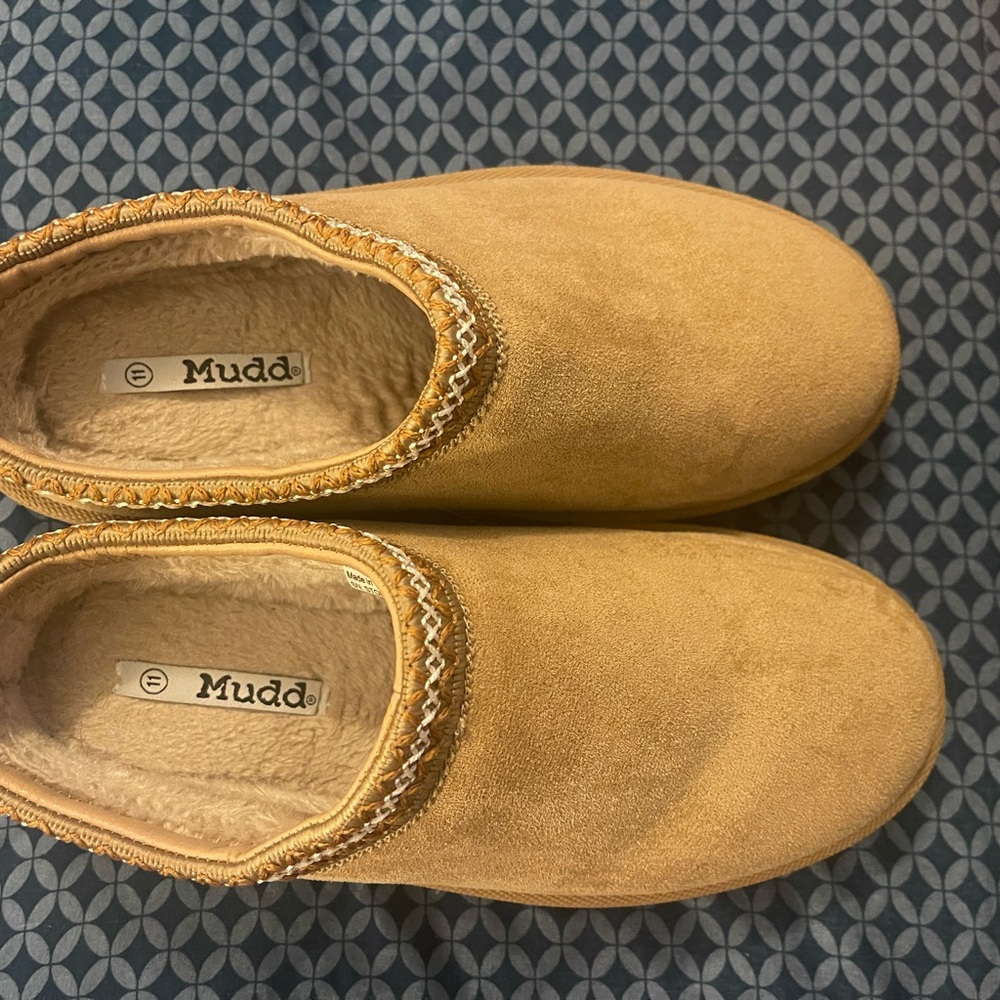 Mudd Tan Women's Moccasins
